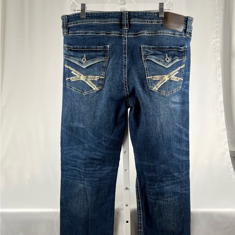 Men’s T.K. Axel Jeans Slim Boot-Cut Medium Blue Washed Denim 38” x 32” RN#138823